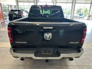Ram 1500 2019 4x4 Laramie 4dr Crew Cab 5.6 ft. SB Pickup