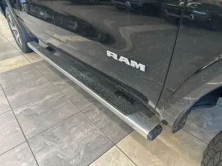 Ram 1500 2019 4x4 Laramie 4dr Crew Cab 5.6 ft. SB Pickup