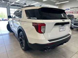 Ford Explorer 2023 AWD ST 4dr SUV