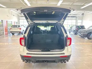 Ford Explorer 2023 AWD ST 4dr SUV