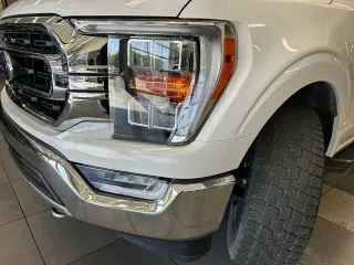 Ford F-150 2021 4x4 XL 4dr SuperCrew 5.5 ft. SB