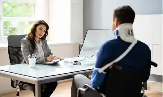 ⚖️ ¿Te lastimaste en el trabajo? ¡Podemos ayudarte !