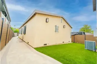 SE RENTA CASA AMPLIA 3REC 3BA!