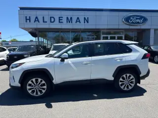 Toyota RAV4 2024 AWD Limited 4dr SUV
