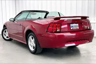 Ford Mustang 2004 Deluxe 2dr Cabriolet