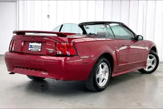 Ford Mustang 2004 Deluxe 2dr Cabriolet