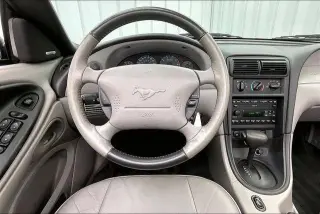 Ford Mustang 2004 Deluxe 2dr Cabriolet