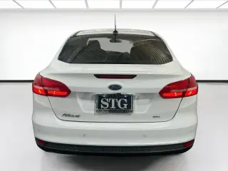 Ford Focus 2017 SEL 4dr Sedán