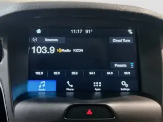 Ford Focus 2017 SEL 4dr Sedán