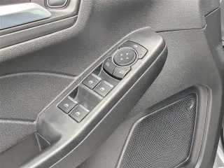 Ford Escape PHEV híbrido enchufable 2024 4p SUV