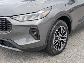 Ford Escape PHEV híbrido enchufable 2024 4p SUV