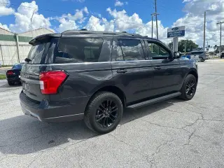 Ford Expedition 2024 4x2 XLT 4dr SUV