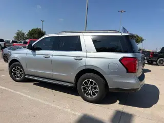 Ford Expedition 2023 4x2 XLT 4p SUV