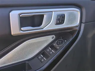 Ford Explorer 2023 AWD ST 4p SUV