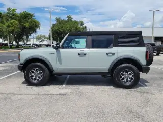Ford Bronco 2023 4x4 Base Advanced 4dr SUV
