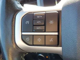 Ford Expedition 2024 4x4 XLT 4dr SUV