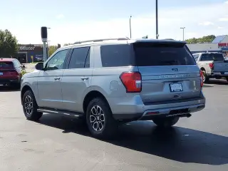 Ford Expedition 2024 4x4 XLT 4dr SUV