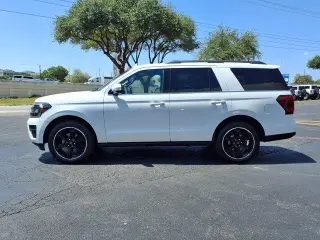 Ford Expedition 2023 4x2 Limited 4dr SUV