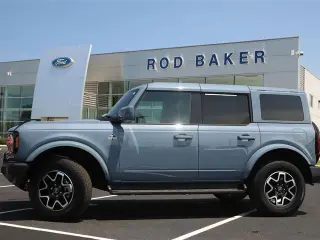 Ford Bronco 2025 4x4 Outer Banks SUV 4p