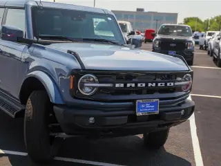 Ford Bronco 2025 4x4 Outer Banks SUV 4p