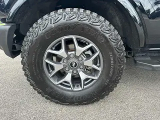 Ford Bronco 2021 4x4 Base 4dr SUV