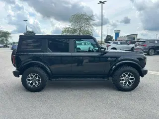 Ford Bronco 2021 4x4 Base 4dr SUV