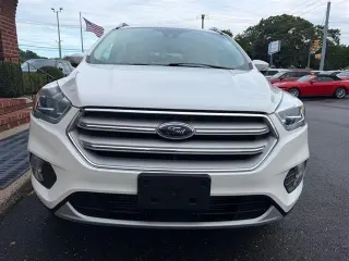 Ford Escape 2019 AWD Titanium SUV 4 puertas