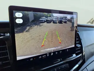 Ford Transit 2024 350 XL 3 puertas batalla larga techo mediano furgoneta de pasajeros