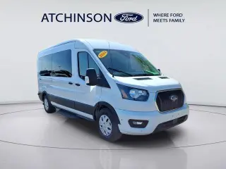 Ford Transit 2024 350 XL 3 puertas batalla larga techo mediano furgoneta de pasajeros