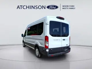 Ford Transit 2024 350 XL 3 puertas batalla larga techo mediano furgoneta de pasajeros