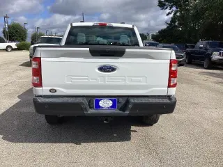 Ford F-150 2022 4x4 XL 4 puertas SuperCrew 5.5 pies SB