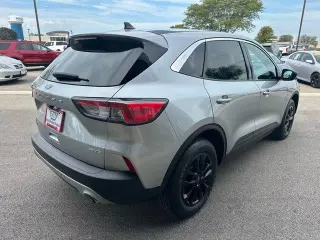 Ford Escape 2022 4x4 SE 4p SUV