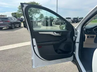 Ford Escape 2022 SEL SUV de 4 puertas