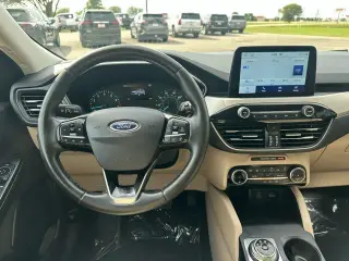 Ford Escape 2022 SEL SUV de 4 puertas