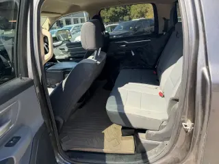 Ram 1500 2019 4x4 Big Horn 4dr Crew Cab 5.6 ft. SB Pickup