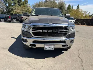 Ram 1500 2019 4x4 Big Horn 4dr Crew Cab 5.6 ft. SB Pickup