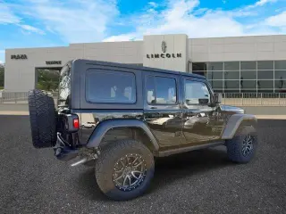 Jeep Wrangler 2024 4x4 Sport SUV de 4 puertas