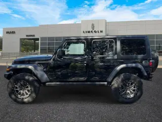 Jeep Wrangler 2024 4x4 Sport SUV de 4 puertas