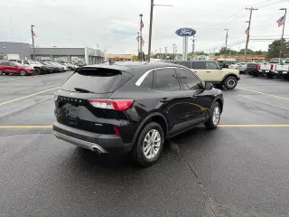 Ford Escape 2022 AWD SE 4dr SUV