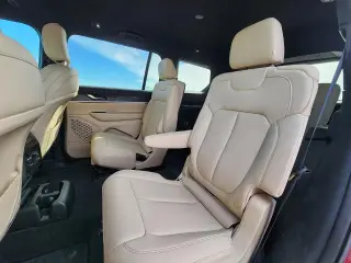 Jeep Grand Cherokee L 2023 4x4 Limited SUV de 4 puertas