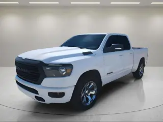 Ram 1500 2022 4x4 Big Horn 4 puertas Quad Cab 6.4 pies SB Pickup