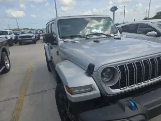 Jeep Wrangler 2024 4x4 Sahara 4xe 4dr SUV