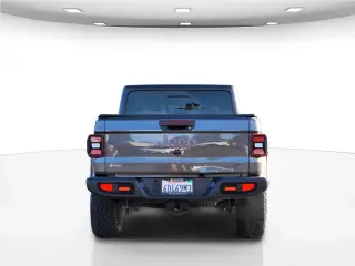 Jeep Gladiator 2022 4x4 Mojave 4 puertas Crew Cab 5.0 pies SB