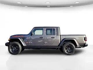 Jeep Gladiator 2022 4x4 Mojave 4 puertas Crew Cab 5.0 pies SB