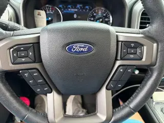 Ford Expedition 2020 4x4 XLT 4dr SUV
