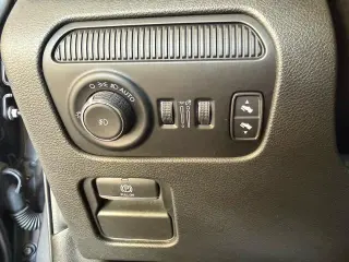 Jeep Wagoneer 2022 4x4 Serie II 4p SUV