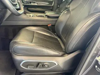 Jeep Wagoneer 2022 4x4 Serie II 4p SUV