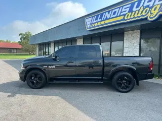 Ram 1500 2016 4x4 Deportivo 4dr Cabina de Crew 5.5 ft. SB Pickup