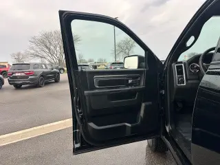 Ram 1500 Classic 2024 4x4 SLT 4dr Crew Cab 5.5 ft. SB Pickup
