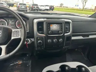 Ram 1500 Classic 2024 4x4 SLT 4dr Crew Cab 5.5 ft. SB Pickup